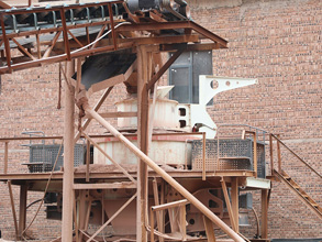 硅卡岩矿粉磨粉机